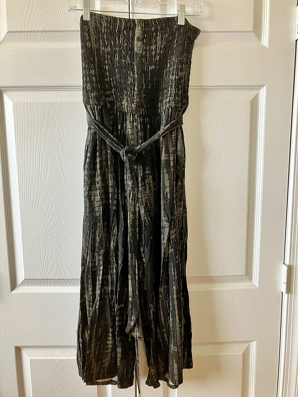 Torrid Women's Abstract Jumper in Black and Olive